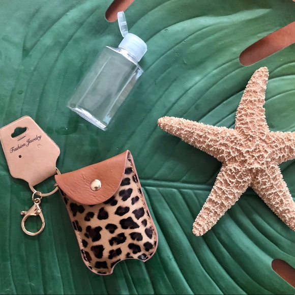 Leopard Print Sanitizer Holder paired w/ Mask NWT - Picture 3 of 8